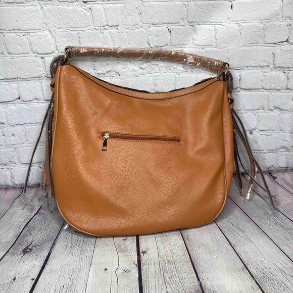 Malibu Skye - Sleek Vegan Leather Handbags - Picture 3 of 6